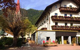 Historic Guesthouse Bircher B&B Apartments Near Sterzing