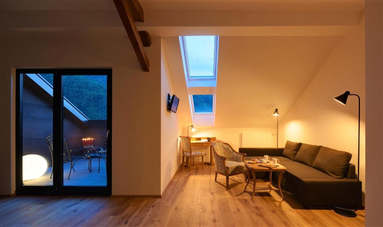 Historic Guesthouse Bircher B&B Apartments Near Sterzing Campo di Trens Esterno foto