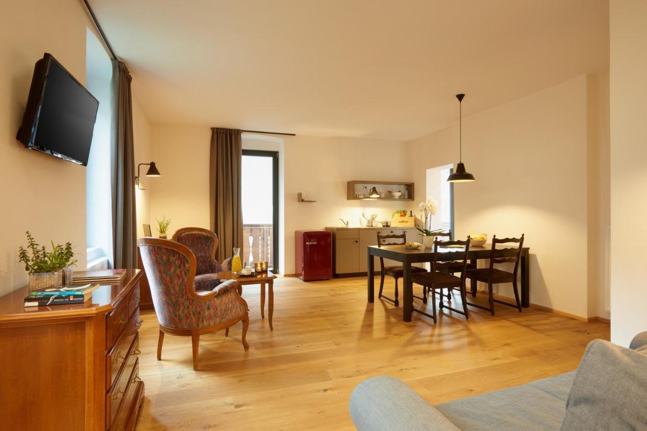 Historic Guesthouse Bircher B&B Apartments Near Sterzing Campo di Trens Esterno foto
