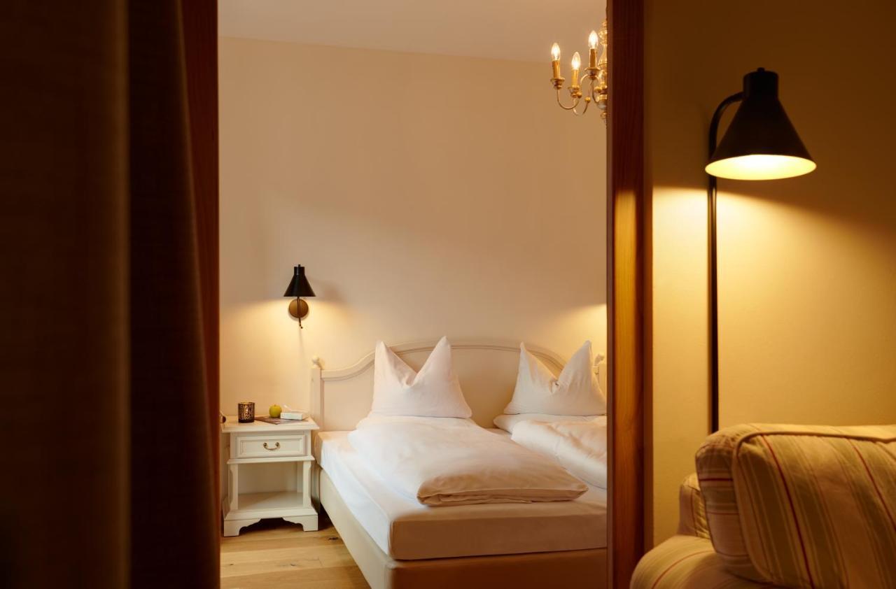 Historic Guesthouse Bircher B&B Apartments Near Sterzing Campo di Trens Esterno foto