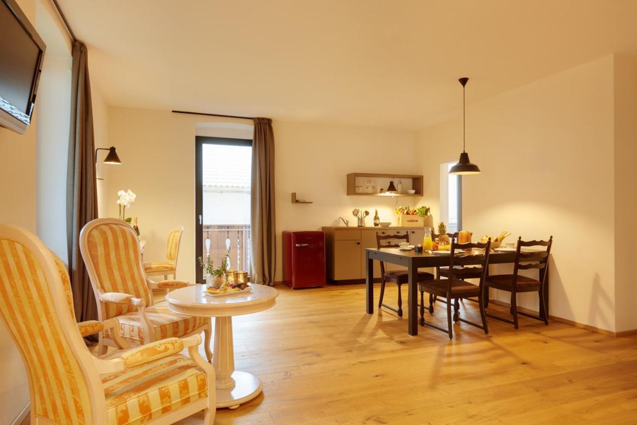 Historic Guesthouse Bircher B&B Apartments Near Sterzing Campo di Trens Esterno foto