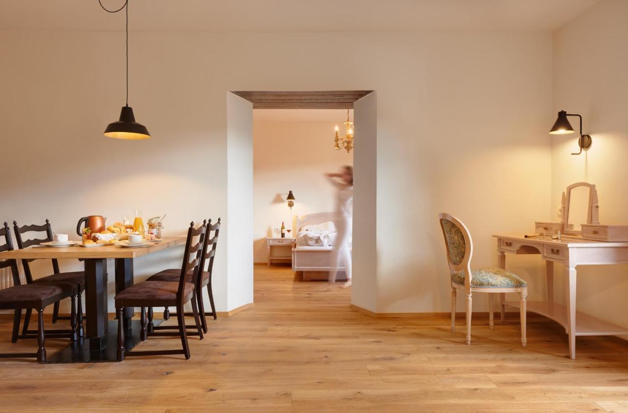 Historic Guesthouse Bircher B&B Apartments Near Sterzing Campo di Trens Esterno foto