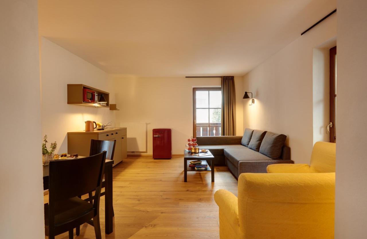 Historic Guesthouse Bircher B&B Apartments Near Sterzing Campo di Trens Esterno foto