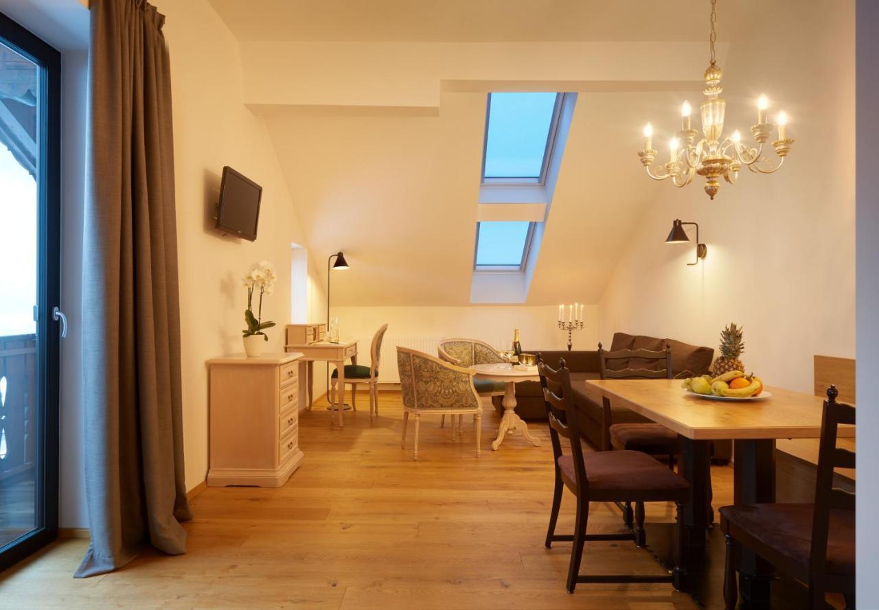 Historic Guesthouse Bircher B&B Apartments Near Sterzing Campo di Trens Esterno foto