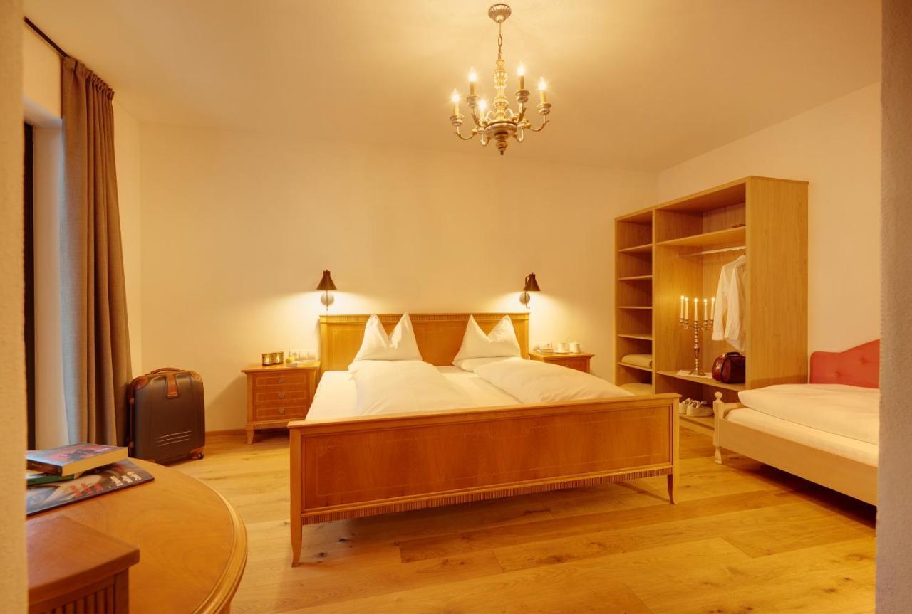Historic Guesthouse Bircher B&B Apartments Near Sterzing Campo di Trens Esterno foto
