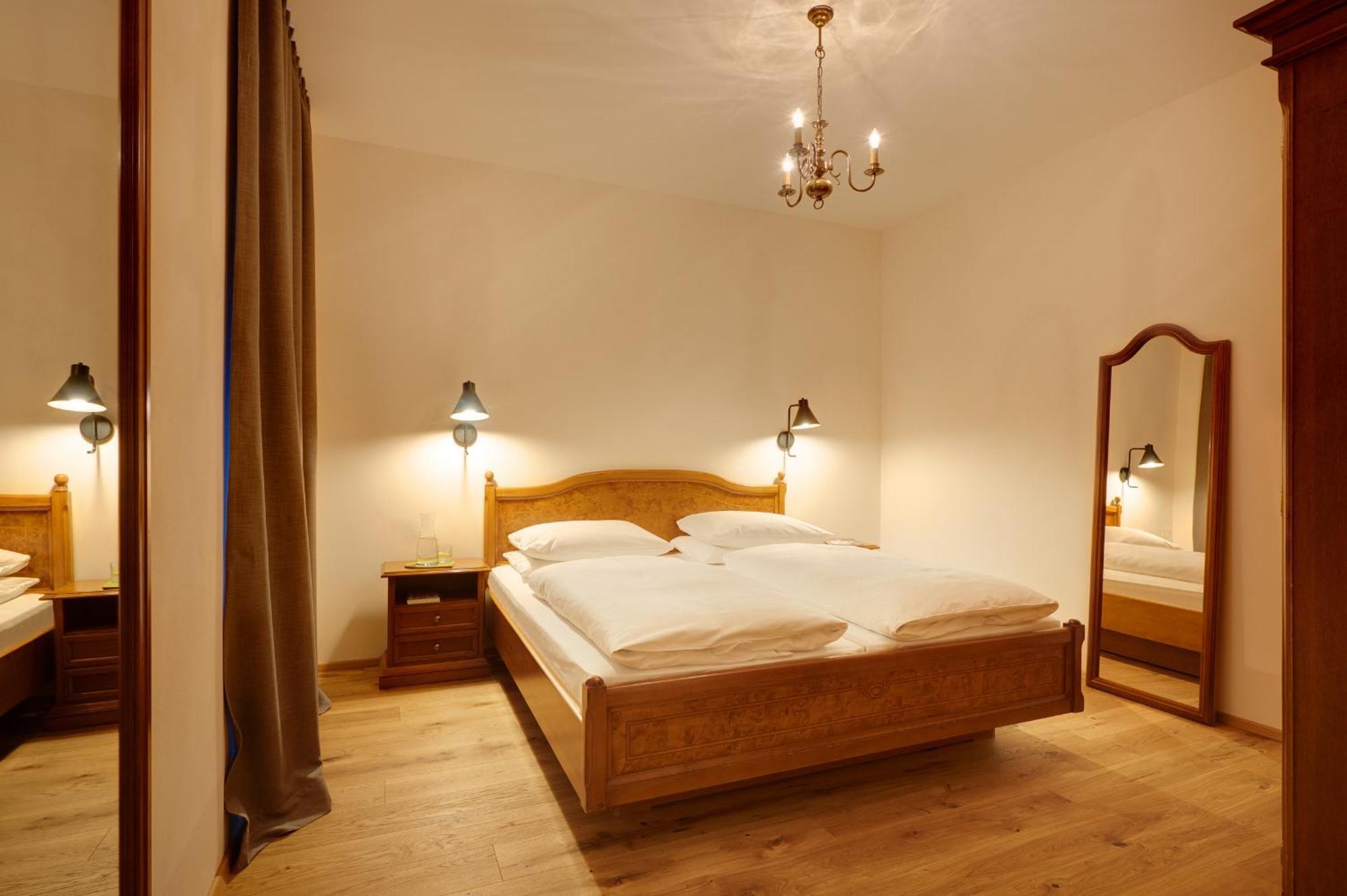 Historic Guesthouse Bircher B&B Apartments Near Sterzing Campo di Trens Esterno foto