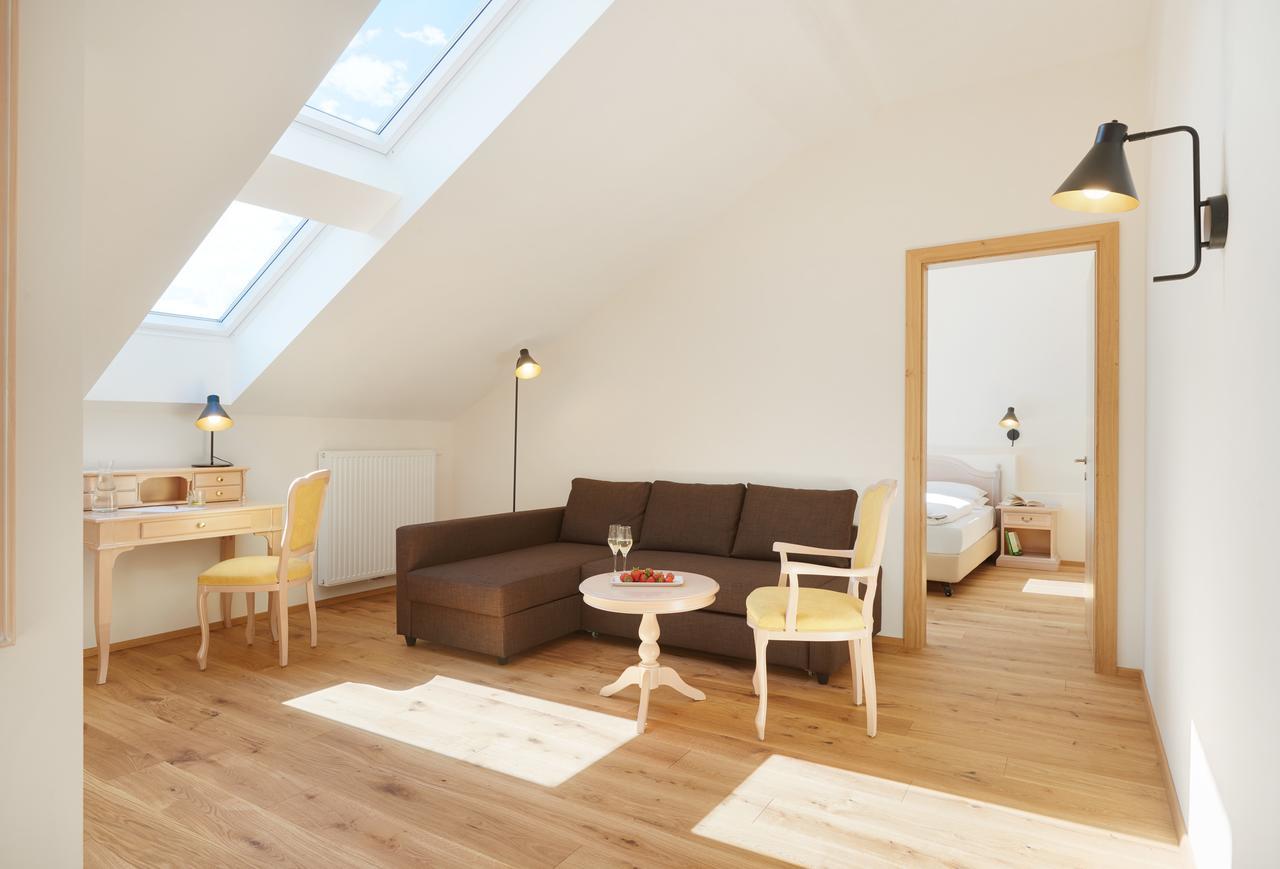 Historic Guesthouse Bircher B&B Apartments Near Sterzing Campo di Trens Esterno foto
