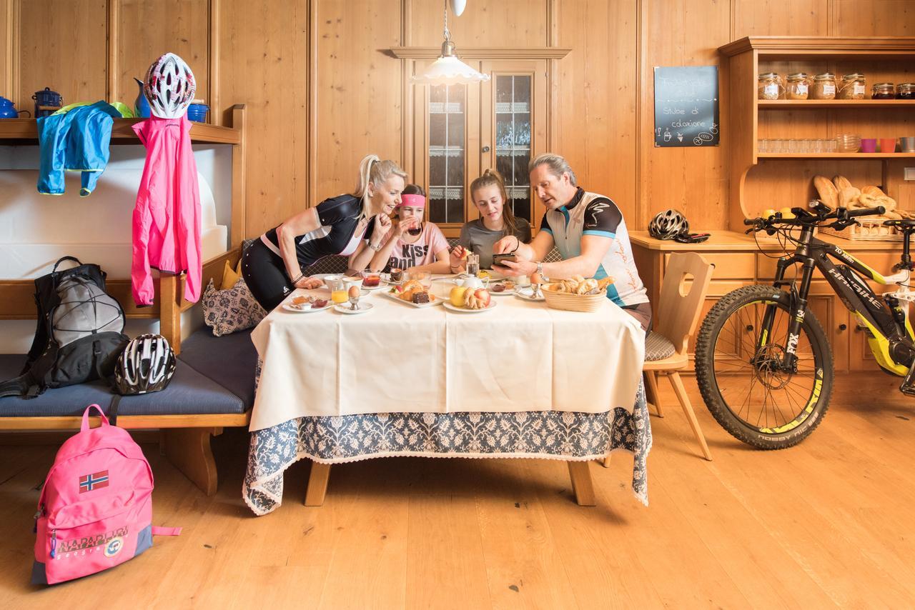 Historic Guesthouse Bircher B&B Apartments Near Sterzing Campo di Trens Esterno foto